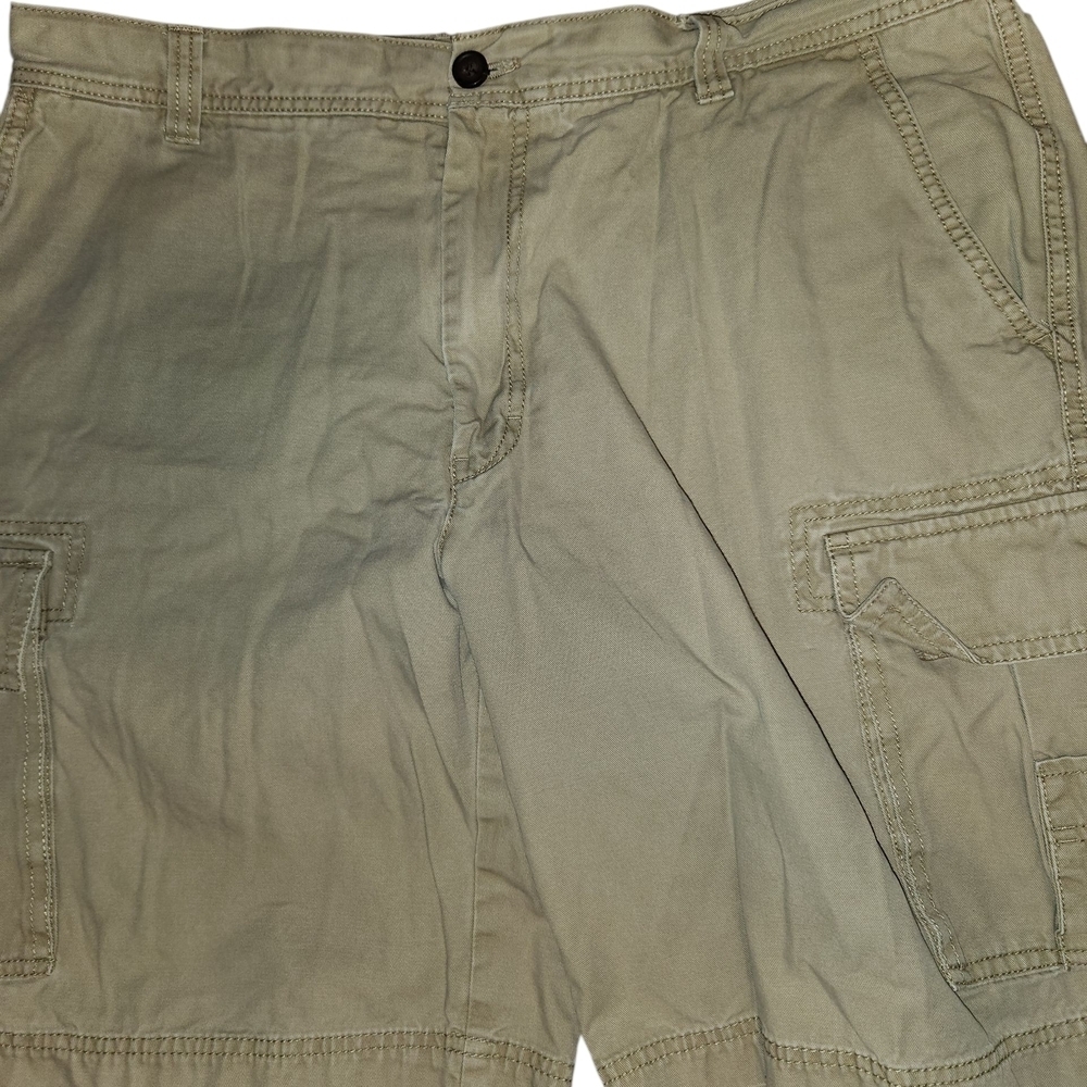 Izod Men's Khaki Cargo Shorts